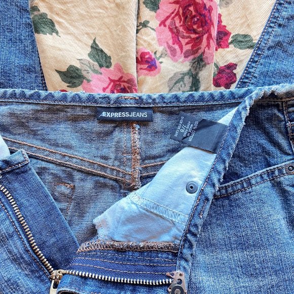 Denim Skirt With Floral Fabric | Express - Picture 6 of 7